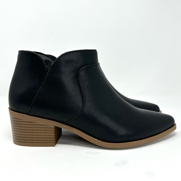 Women’s Vidyaa Black Ankle Booties - Picture 3 of 9